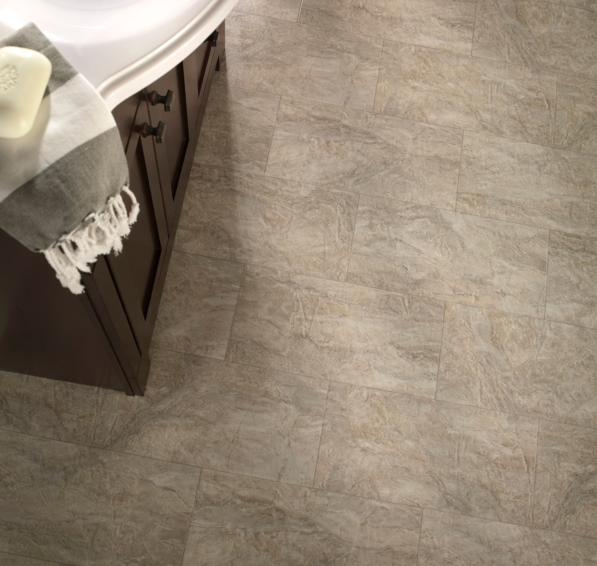 Luxury Vinyl Sheet Platinum Serena Pebble Beach 130081 | Mannington