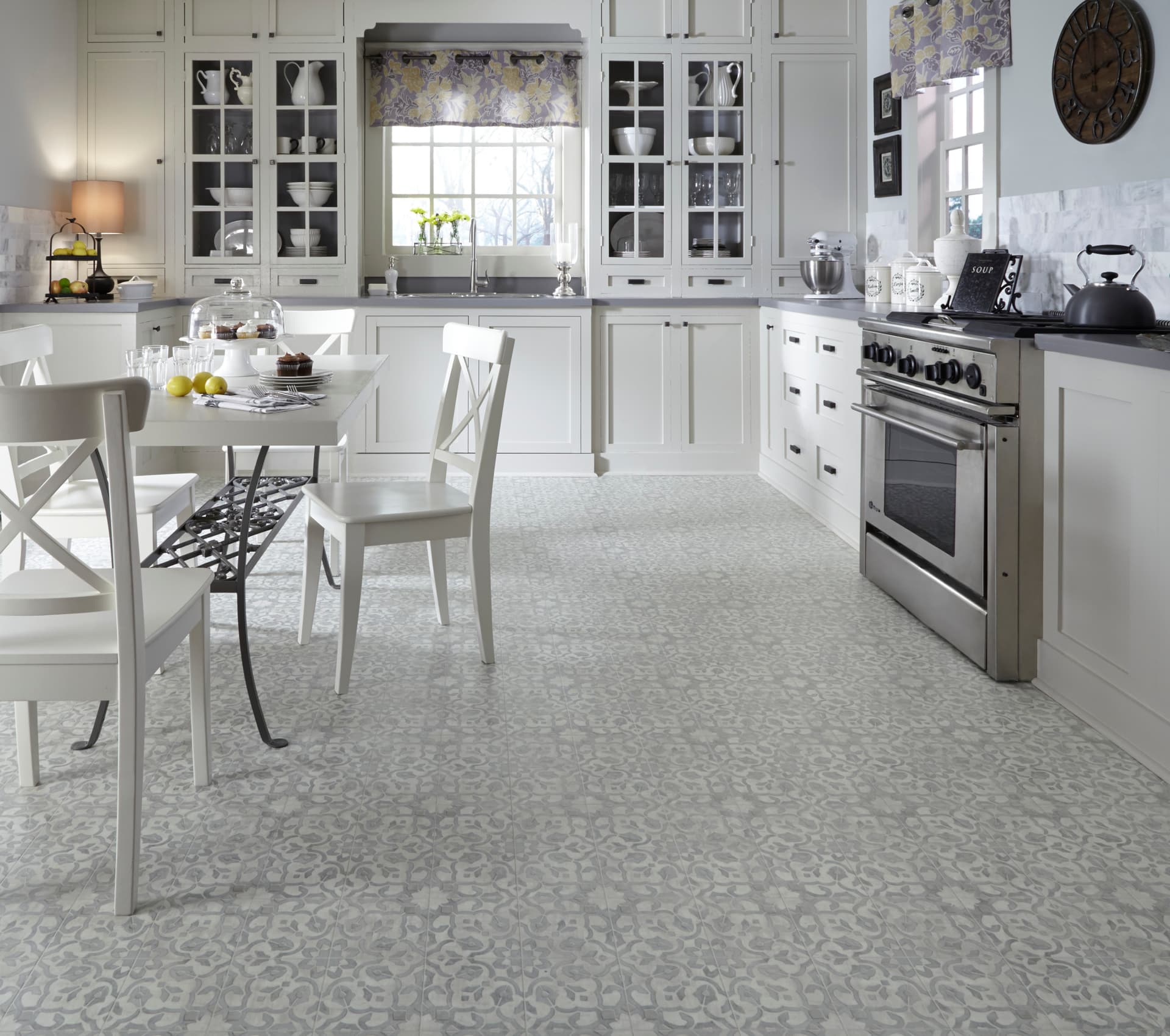 Luxury Vinyl Sheet Silver Filigree Pewter 080352 | Mannington