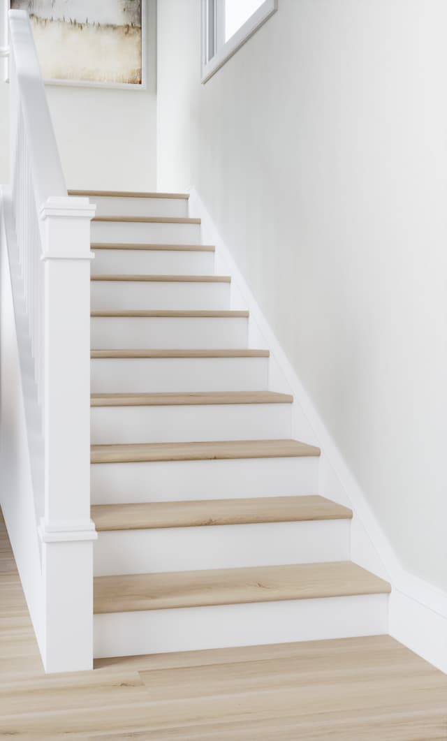 Phenix LVT featuring Microban® Norway Oak Natural MR100 -M712