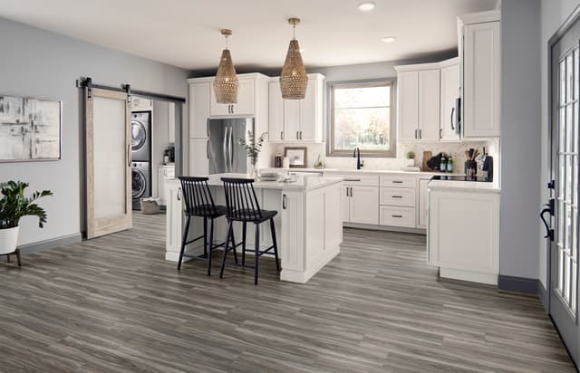 Luxury Vinyl REALTA® SPC Elmwood Smoke RSP108