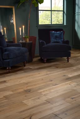 Hardwood Hardwood Triumph Platinum TRP07PT1 Roomscene