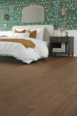 Hardwood Hardwood Momentum Saddle MTM07SDL1 Roomscene