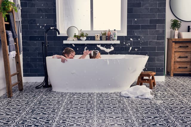 Luxury Vinyl ADURA®APEX Trellis Iron APX070