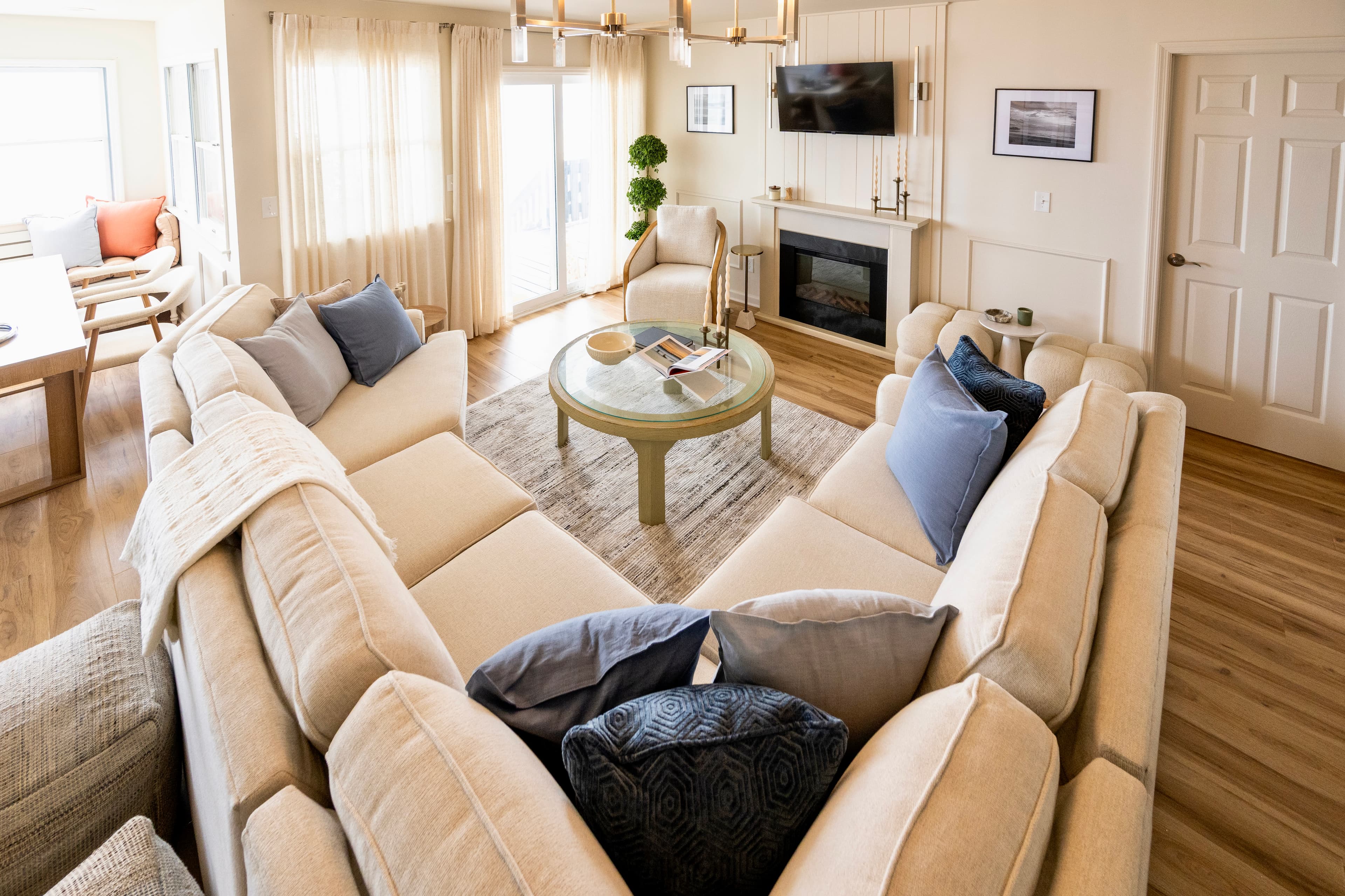 botb5-team-sarah-living room-2-adura max-preservation-fossil-mpb770-horizontal