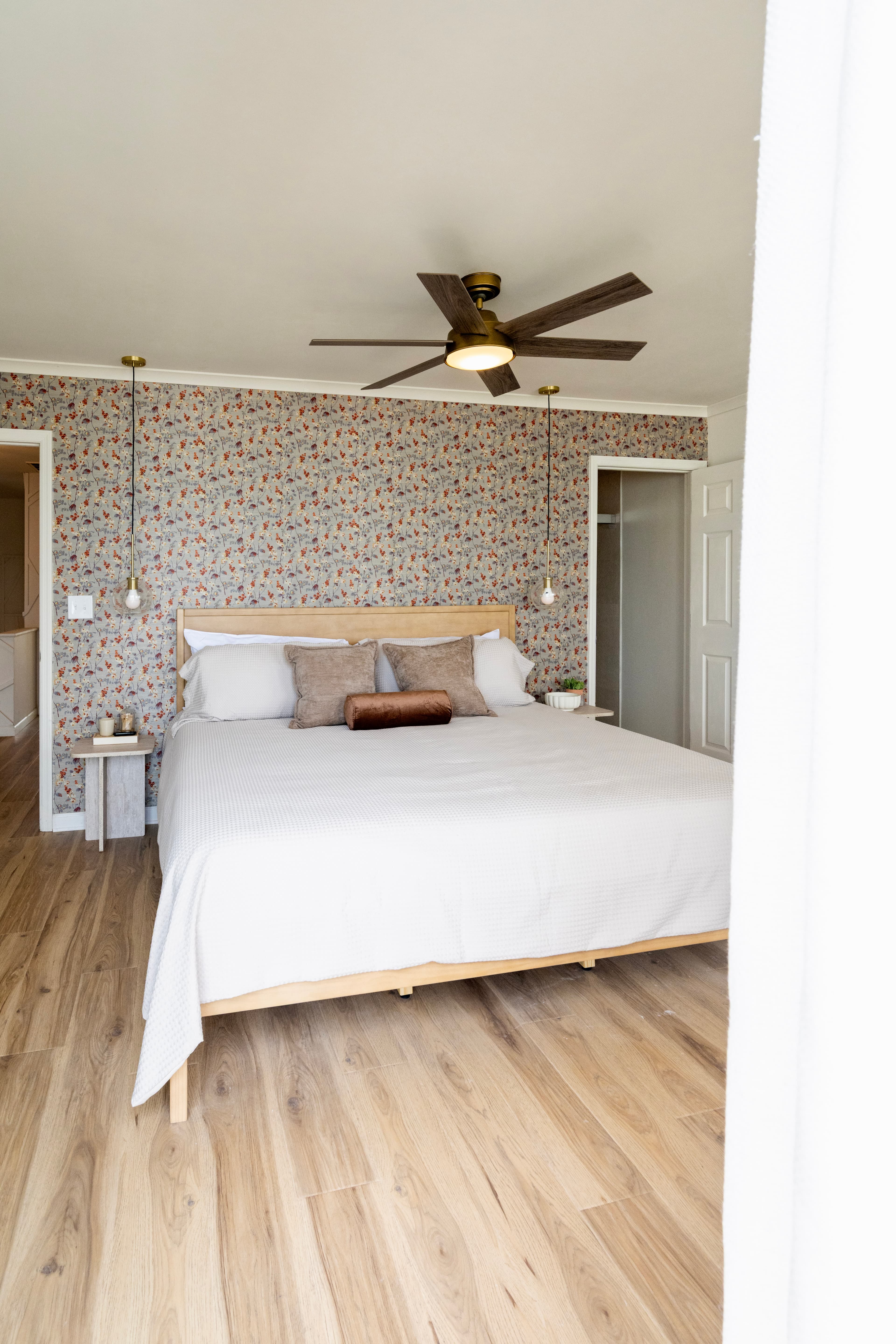 botb5-team-sarah-bedroom-6-adura max-preservation-fossil-mpb770-vertical